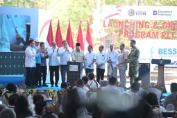 PLTS 100 GWp diluncurkan PLN, siap dukung akselerasi pengembangan EBT menuju swasembada energi