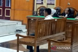 Hakim Tipikor Medan vonis bebas eks Kabag Tapem Madina kasus korupsi LKPj 2015