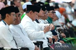 Presiden Prabowo minta papan digital segera dikirim ke sekolah dan pesantren NU