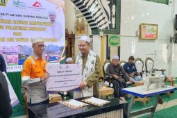 CSR PT AGM pelatihan menjahit dan sapras budidaya ikan sistem bioflok