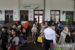 KAI Daop 2 sebut Stasiun Cianjur dan Cipatat jadi pusat aktivitas masyarakat