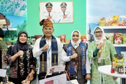 Produk daerah Simalungun dipromosikan di ajang AOE Tangerang