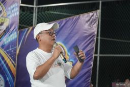 Bupati Gorontalo Utara serahkan bantuan bibit jagung dan beras