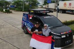 Kakek-Nenek asal Aceh lanjutkan perjalanan overland ke Laos, hadapi kendala servis mobil