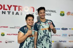 Dejan Apriyani taklukan rekan Pelatnas dan melaju ke semifinal