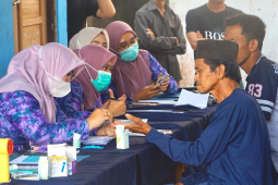 Dinkes Balangan gelar cek kesehatan gratis bagi masyarakat Desa Nungka