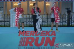 Mensesneg, Menpora, dan Seskab lepas 12 ribu pelari Merdeka Run 2026