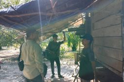 KememHAM Babel-Pemdes Sekar Biru survei calon penerima bantuan rumah layak huni