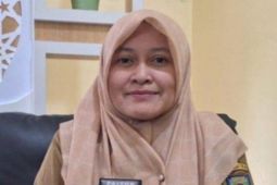 Dinkes Bangka Tengah bagikan masker kepada pelajar terdampak asap
