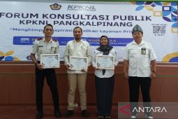 KPKNL berikan penghargaan DLHK Babel penyumbang PNBP