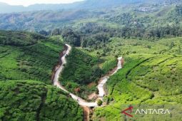Pemkab Bogor lanjutkan bangun jalan Citalahab untuk buka akses ke Pelabuhan Ratu