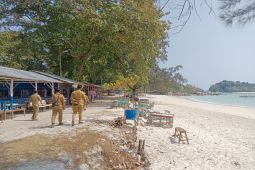 Wabup Belitung: 17 warung di bibir pantai Tanjung Kelayang sudah dibenahi