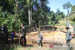 Kodim 1209/Bengkayang bangun jembatan garuda perkuat konektivitas desa