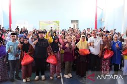 Bantuan pangan Pemprov sasar 300 warga di kabupaten Gorontalo