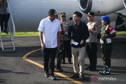Di Tapanuli, Gubernur Bobby dampingi Wapres Gibran tinjau hunian tetap