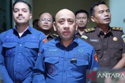Kejari Karawang tahan tiga tersangka dugaan korupsi penyaluran KPR