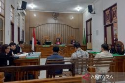 Mantan Kadisdik Langkat dituntut 11 tahun penjara dalam kasus dugaan korupsi smartboard