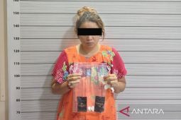 Polrestabes Medan tangkap kepling wanita terkait peredaran narkoba