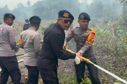Dansat Brimob Kaltara pimpin pendinginan untuk pastikan karhutla padam