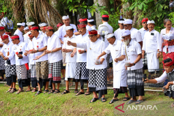 Rahina Tumpek Uye, Bupati Tabanan ajak warga jaga keharmonisan dengan alam