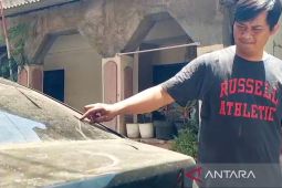 Paparan abu vulkanik ganggu pernapasan dan iritasi