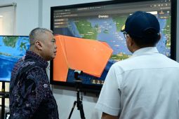 Menhub: Penutupan sementara 8 bandara diperpanjang pingga 24.00 WIB akibat abu vulkanik Gunung Anak Krakatau