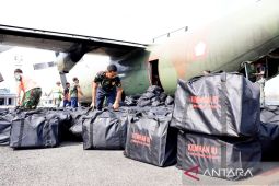 Kemhan dan TNI AU kirimratusan APD dan maskerkarhutla di Kalsel