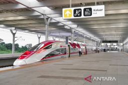 KCIC pastikan kereta cepat Whoosh tetap beroperasi dengan mitigasi abu vulkanik