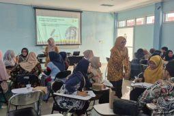 FEB UI beri kiat pengelolaan keuangan usaha dan keluarga