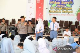 Brimob Jambi beri edukasi tentang kesehatan ke siswa Sekolah Rakyat