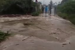 Lahar dingin Sinabung turun akibat hujan lebat, dua desa di Karo terdampak