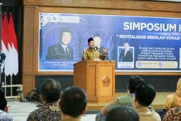 Bupati Gresik dorong pengelolaan SMA dan SMK kembali ke daerah