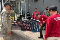 Satpol PP Denpasar tertibkan 131 media promosi liar untuk kembalikan fungsi fasum