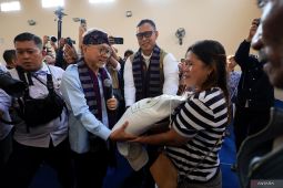 Penyaluran bantuan pangan di Kabupaten Kediri