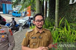 Bandung Barat tuntaskan 1,3 km Jalan Cilumber-Cikole dengan hotmix