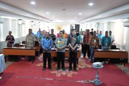 Diskominfo Papua beri pelatihan pengelolaan informasi bagi ASN Papua Tengah