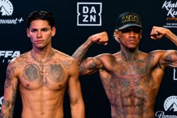 Garcia dan Benn lolos penimbangan berat untuk duel sabuk juara WBC