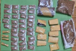 Polisi Bongkar Produksi Tembakau Sintetis Rp1 Miliar