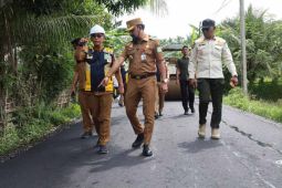Pemkab Aceh Timur aspal Jalan Seumali-Paya Palas