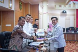 Bupati Solok Hadiri Rapat Paripurna Penetapan Perda APBD Perubahan Tahun Anggaran 2026