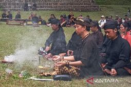 Masyarakat adat dan pegiat lingkungan doakan keselamatan Indonesia dari lereng Gunung Slamet