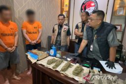 Polrestabes Medan gerebek kos, sita 1,9 kilogram ganja dan sabu