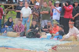 Pemkab Bangka Barat bantu warga lestarikan Sedekah Kapuong