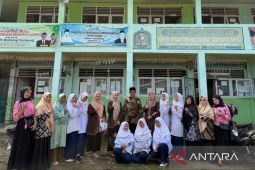 Edukasi pemilahan sampah, Tim PkM Unbrah dorong budaya lingkungan bersih dan sehat di Pesantren Tarbiyah Islamiyah