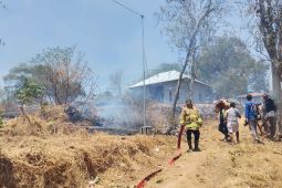 Damkar Buleleng ingatkan masyarakat waspadai kebakaran di musim kemarau