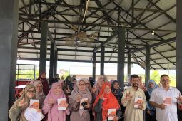 Perempuan PKS Aceh Besar pacu gerakan literasi lewat penerbitan buku