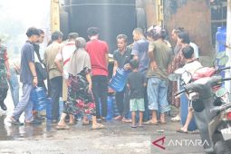 Pemkot Pontianak terus distribusikan bantuan air bersih untuk warga