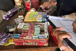 Satpol PP Pemkab Jepara sita 3.732 batang rokok ilegal dari sejumlah toko
