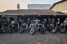 12 alumni Gontor "touring" moge menuju Ponorogo