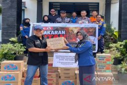 Pelindo Batulicin salurkan logistik untuk Satgas Karhutla Tanah Bumbu